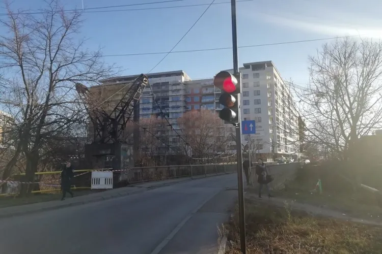 Primăria lui Boc este pe primul loc la ”gargară”. Exemplul este Podul Porțelanului - FOTO