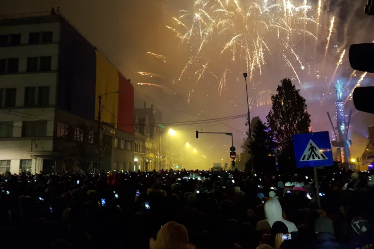 Cum au fost artificiile la Cluj de Ziua Națională a României 2018. Ce surpriză a fost - VIDEO