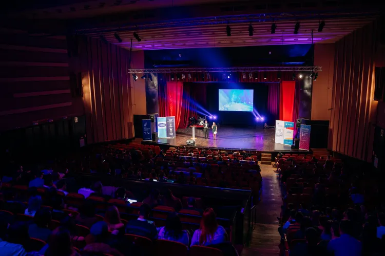 Gala Tineretului Clujean 2018 a premiat tinerii voluntari care fac diferența - FOTO