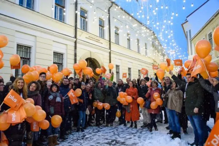 Cioloș și-a lansat la Cluj Partidul PLUS. De ce a abandonat Mișcarea România Împreună - FOTO