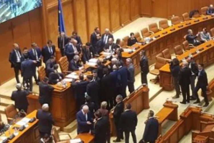 Cătălin Rădulescu, deputatul ”mitralieră, în Parlament: ”Lasă-ne, mă, cu poporul”