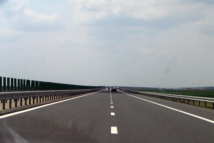 #10YearsChallenge - Autostrăzi în 2009 și 2019. România e repetentă