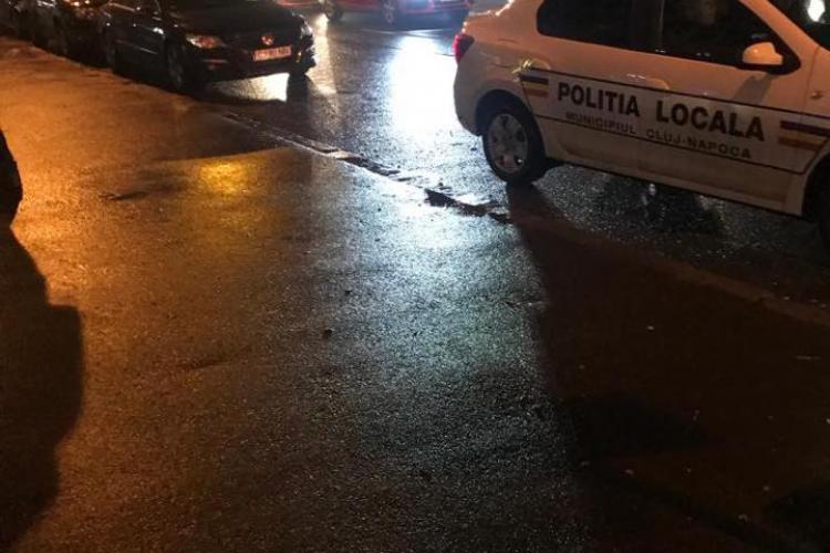 Poliția Locală Cluj-Napoca acuzata ca a lovit un autoturism și nu a oprit- FOTO