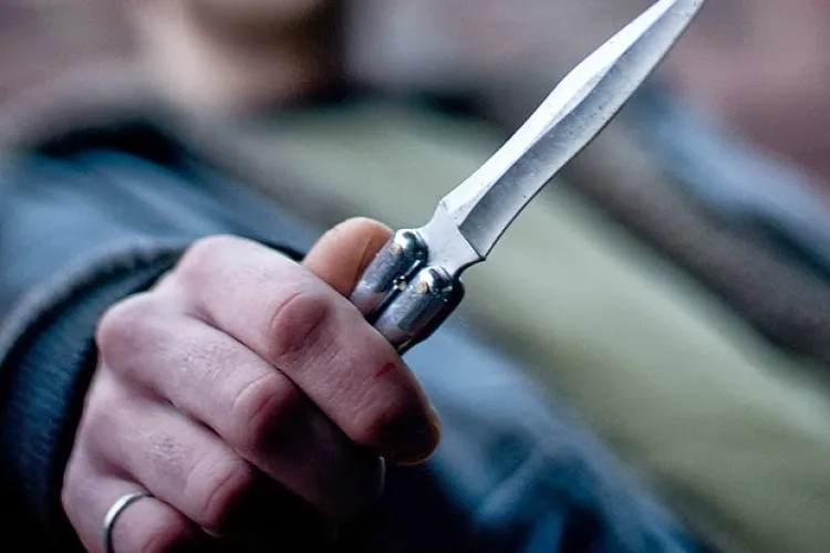 Clujean arestat preventiv pentru tentativă de omor. A aruncat cu cuțitul în propriul frate