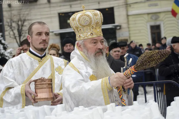 Mitropolitul Clujului, la slujba de Bobotează: Românii plecați din țară să se întoarcă acasă
