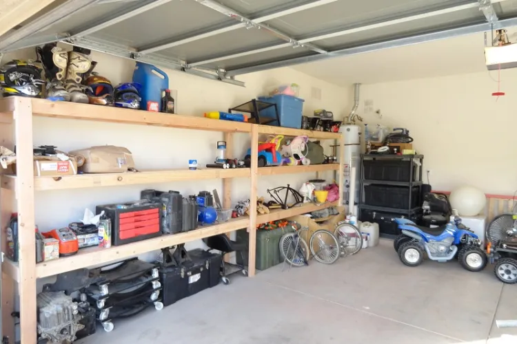 Metode eficiente de depozitarea mărfurilor în garaje