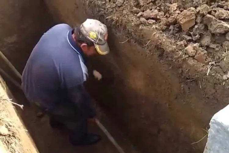 Boc, supărat că de Crăciun RADP Cluj a refuzat să sape gropi în cimitir