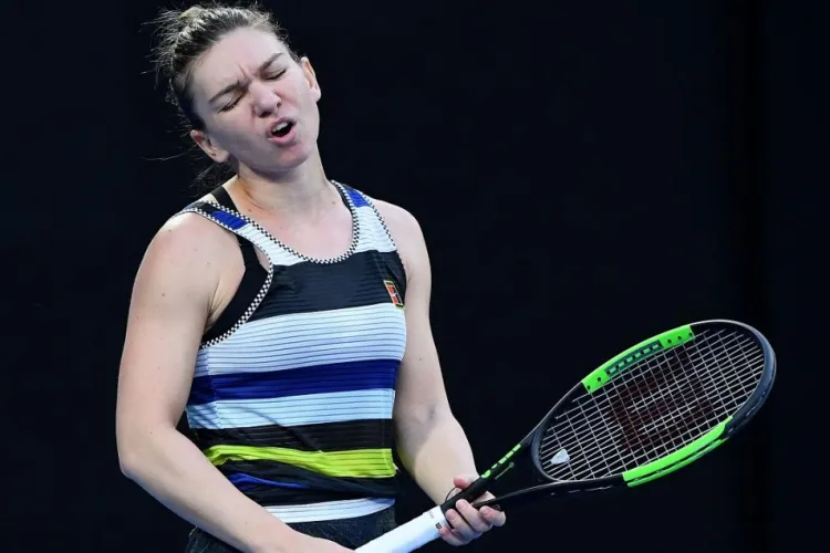 Halep riscă să piardă locul 1 mondial, după ce a fost învinsă de Serena Williams