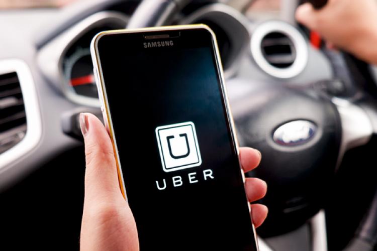 Ministerul Dezvoltării emite un OUG care va AMENDA serviciile Uber şi Taxify