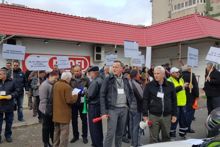 Angajații Aeroportului Cluj vor protesta în fața Consiliului Județean Cluj