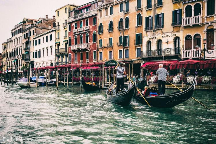 Veneția impune o taxă de intrare pentru turiștii de o zi. Cât trebuie să plătești pentru a vizita orașul