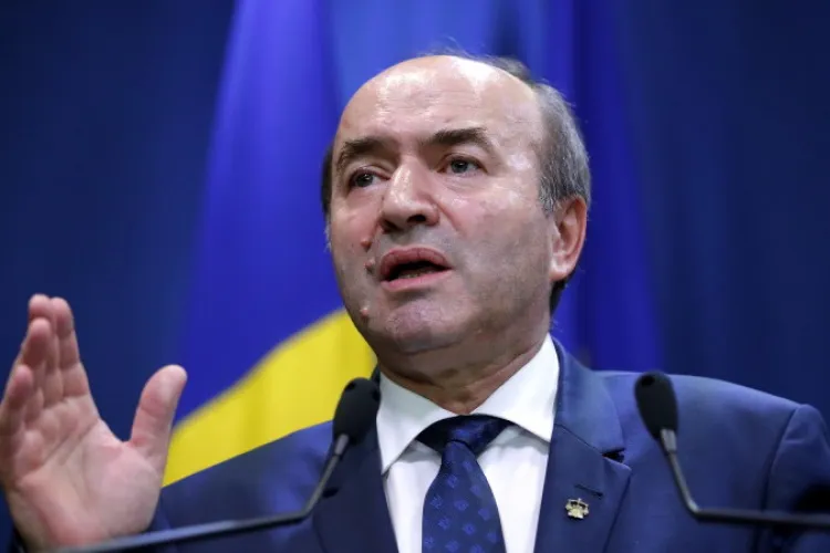 Tudorel Toader a blocat accesul la Facebook în mai multe instanțe