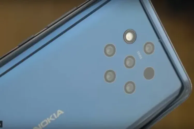 Nokia a prezentat primul smartphone cu 5 camere principale. Vezi cum arată VIDEO