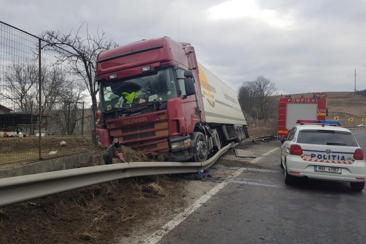 Accident la Șaula pe drumul spre Huedin - FOTO