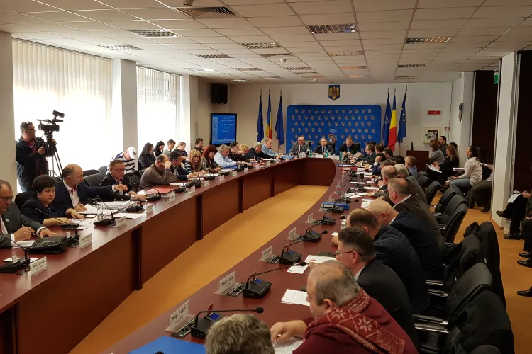 Alin Tișe amenințat cu plângere pentru abuz în serviciu, după și-a impus controlul asupra Aeroportului