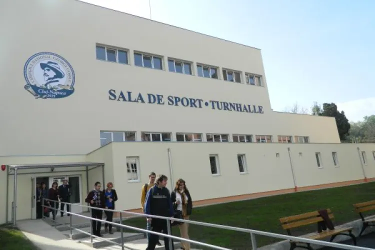 Cea mai modernă sală de sport din Cluj e închisă de 2 luni. S-a găsit un defect de construcție - FOTO