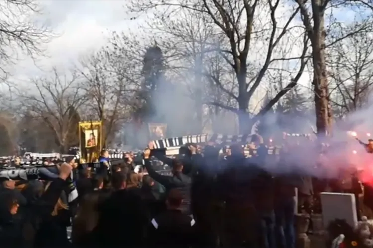 Imagini de la înmormântarea lui Radu Țenter - VIDEO