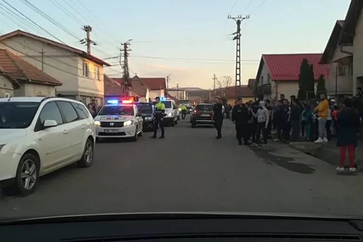 Bărbat arestat preventiv în urma accidentului lăsat cu scandal, de la colonia de romi din Florești. A amenințat polițiștii