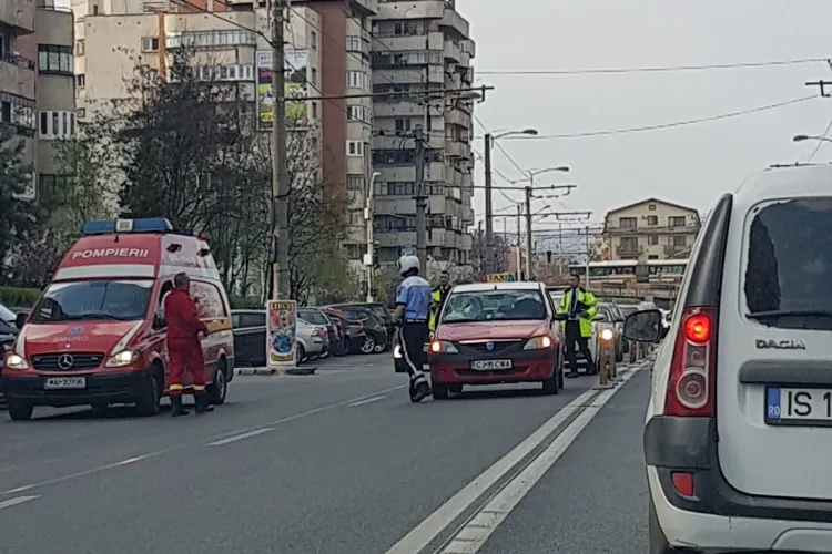 Clujean lovit de un taxi în timp ce se plimba cu rolele. A intrat pe stradă FOTO 
