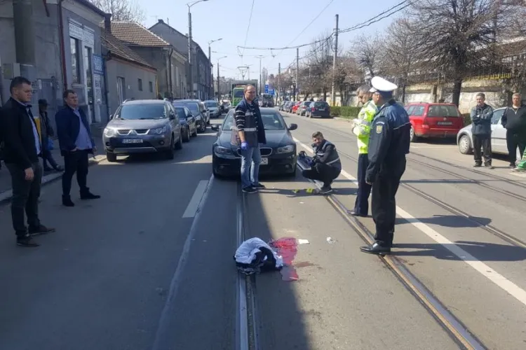 Accident grav lângă Gara Cluj. Pieton lovit de două mașini - VIDEO și FOTO