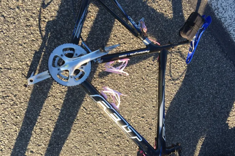 Bicicliști răniți la Cluj. A fost un accident în lanț - FOTO