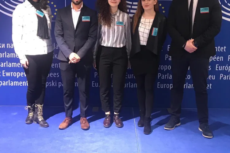 Câștigătorul campaniei ”Show You Can”, inițiat de UNTOLD, împreună cu ceilalți 4 finaliști au mers la Parlamentul European