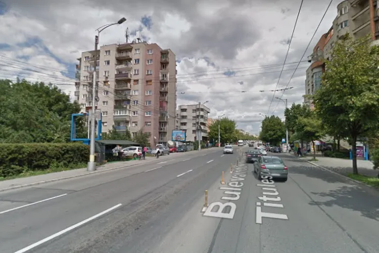 Pe B-dul Nicolae Titulescu apare o bandă dedicată pentru autobuze și troleibuze