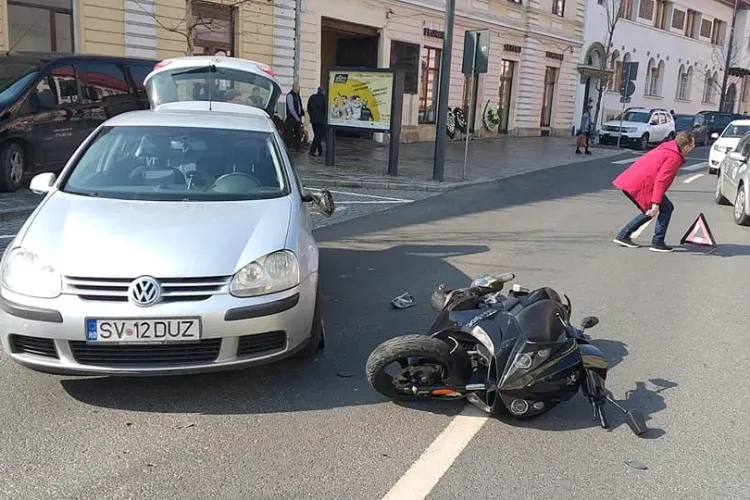 Accident pe strada Avram Iancu! Scuterist lovit în dreptul cimitirului - FOTO