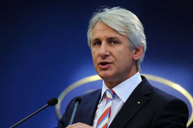 Teodorovici vrea un “pachet agresiv” pentru ca românii să nu mai emigreze