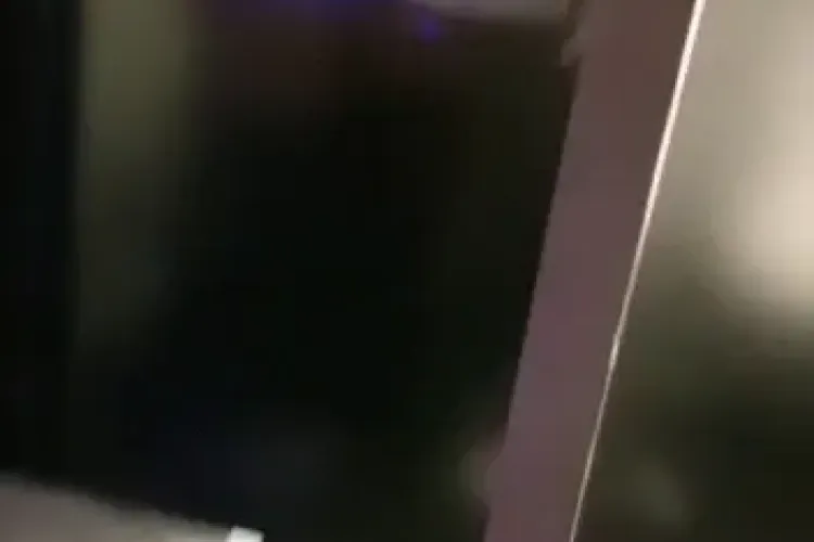 Scene fierbinți de dragoste în baia de la After Eight! Tinerii nu mai au rușine. Nimic nu i-a oprit - VIDEO