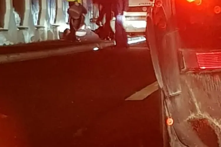 Cluj-Napoca: Hoți doborâți la pământ și încătușați de polițiști pe Romul Ladea - FOTO