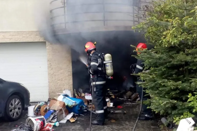 Incendiu pe Aleea Bâlea, din Cluj-Napoca - FOTO