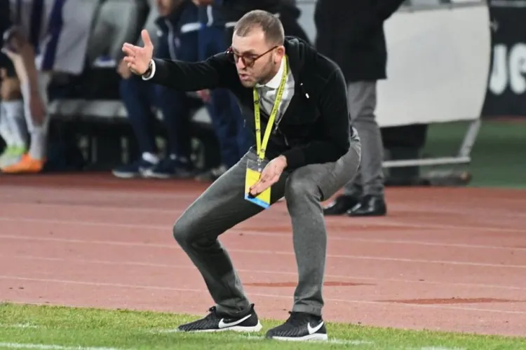 Bogdan Lobonț către suporterii U Cluj: ”Să-mi strige mie demisia? E ciudat!”