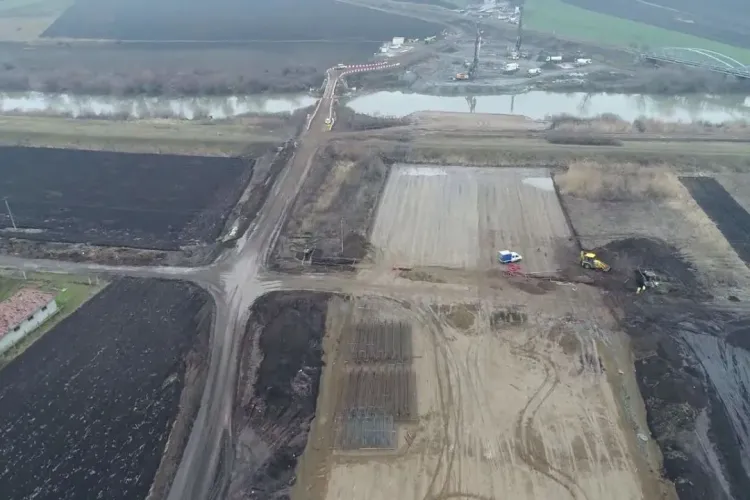 Răzvan Cuc TUNĂ și FULGERĂ. Ministrul ameninţă cu rezilierea contractului Autostrăzii Transilvania