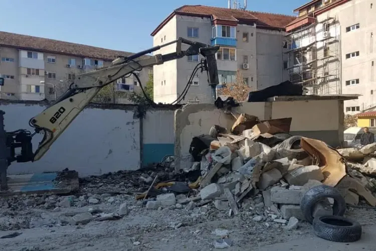 La Timișoara se pot demola garajele, la Cluj-Napoca nu. Se pierd voturi? - FOTO