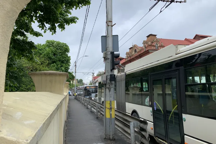 Traficul din Cluj, blocat luni dimineață din Mănăstur până în centru FOTO 