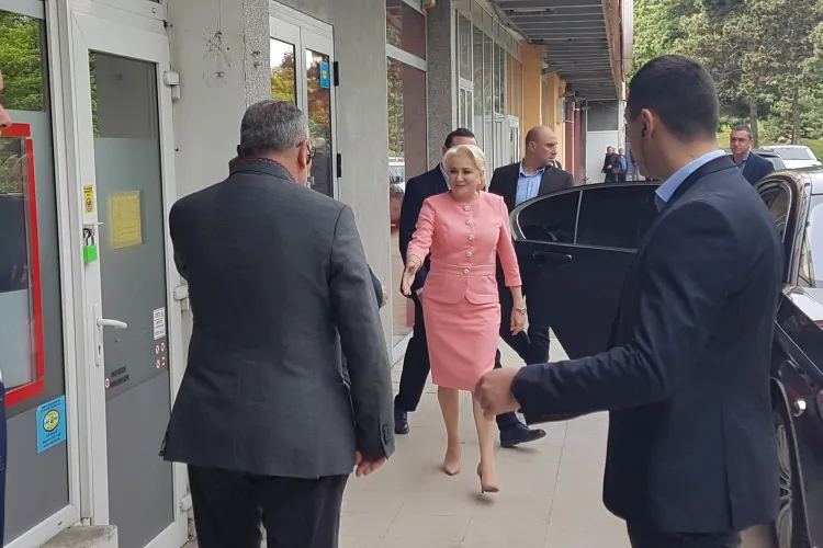 Premierul Dancila a ajuns la Cluj. E la complexul Mercur, la un restaurant de nunti- VIDEO
