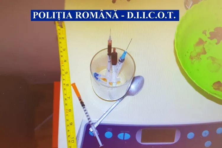 Proxeneți arestați de polițiștii clujeni! Au racolat tinere pe care le injectau cu HEROINĂ pentru a le obliga să se prostitueze