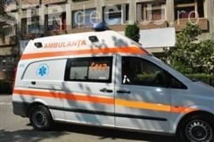 Tentativa de suicid pe Aleea Godeanu! Un barbat a vrut sa se arunce de la etajul 4