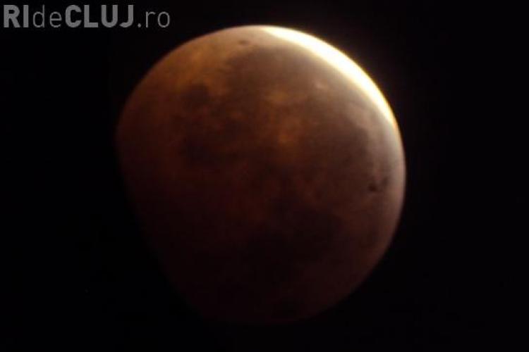 Eclipsa de luna vazuta din diferite colturi ale lumii - FOTO