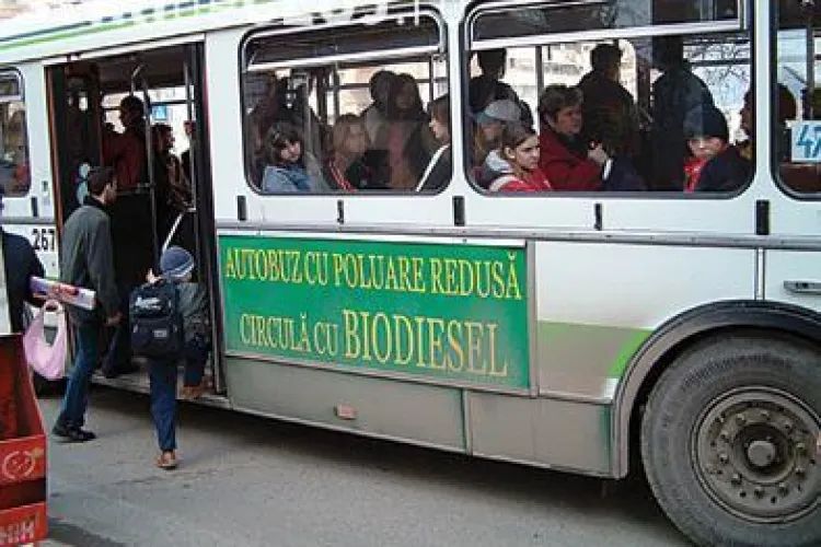 Vezi programul RATUC de sarbatori!