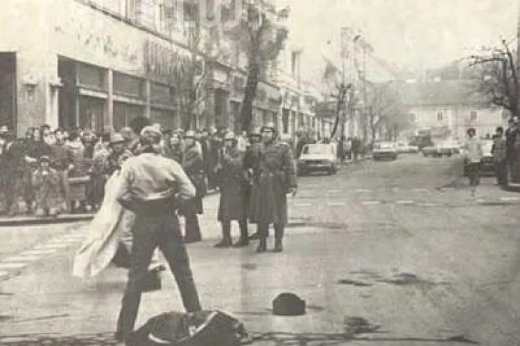 Marturii din Revolutia de la Cluj: Au tras lunetistii dupa noi si militarii parca erau drogati