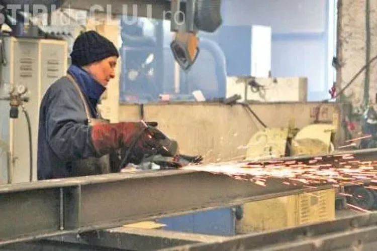 Salariul minim in mediul privat: 700 de lei