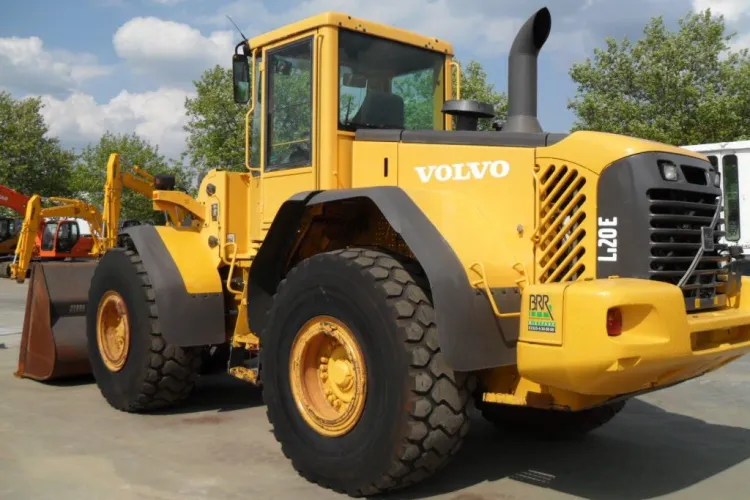 Primaria Maguri Racatau cheltuie 200.000 de euro pentru cel mai performant utilaj de deszapezire din tara