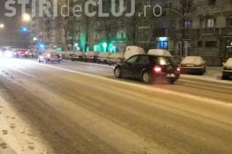 Primaria Cluj sustine ca strazile orasului au fost deszapezite cu 570 de tone de material antiderapant intr-o noapte. Au ajuns si pe strada ta?