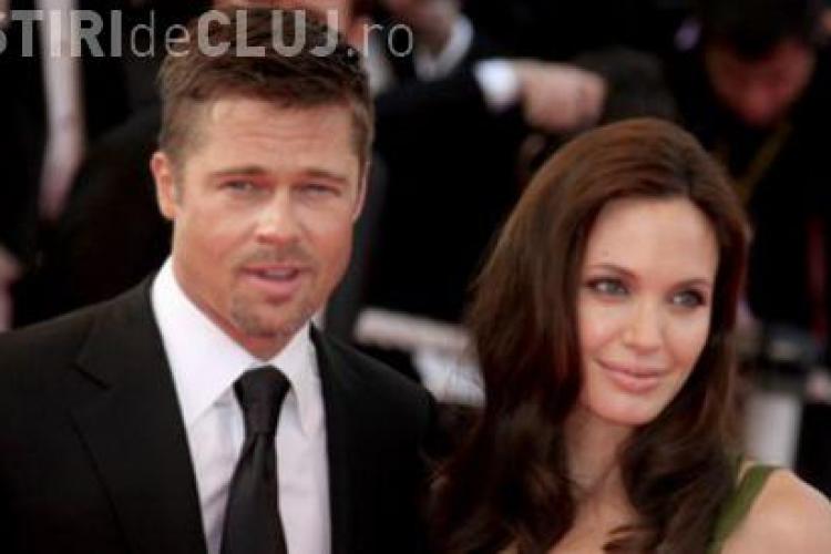 Brad Pitt si Angelina Jolie se casatoresc, in India