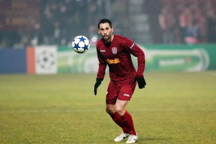 Jucatorul lui CFR Cluj, Emil Dica, s-a insurat cu Amalia, la Pitesti