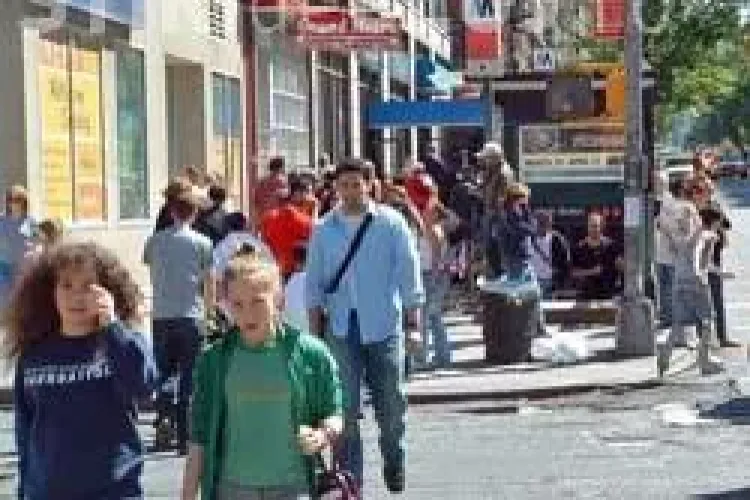 "Fie" este cel mai enervant cuvant al anului 2010