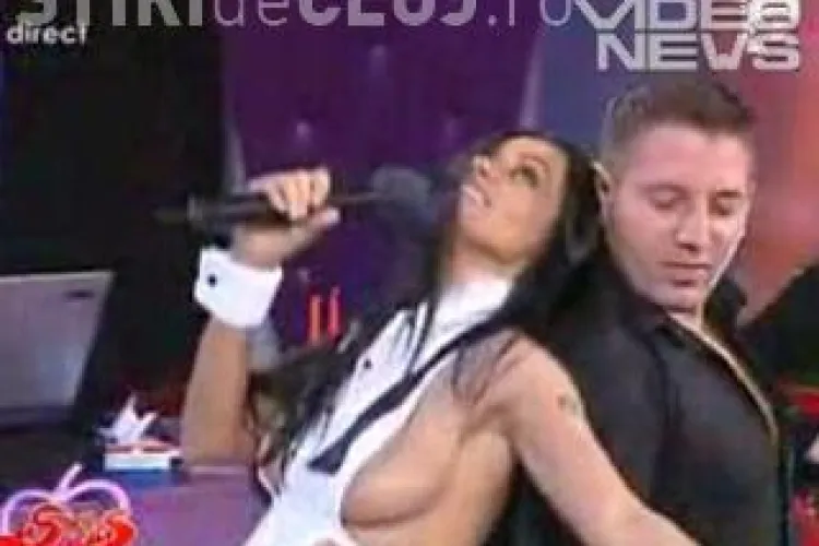 Oana Zavoranu si-a aratat sanii fara silicoane la Antena 1 - VIDEO