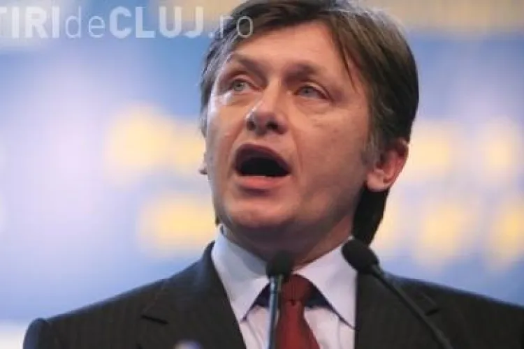 Crin Antonescu, preferat de romani pentru functia de presedinte! Sondajul CCSB arata ca Basescu este in cadere libera